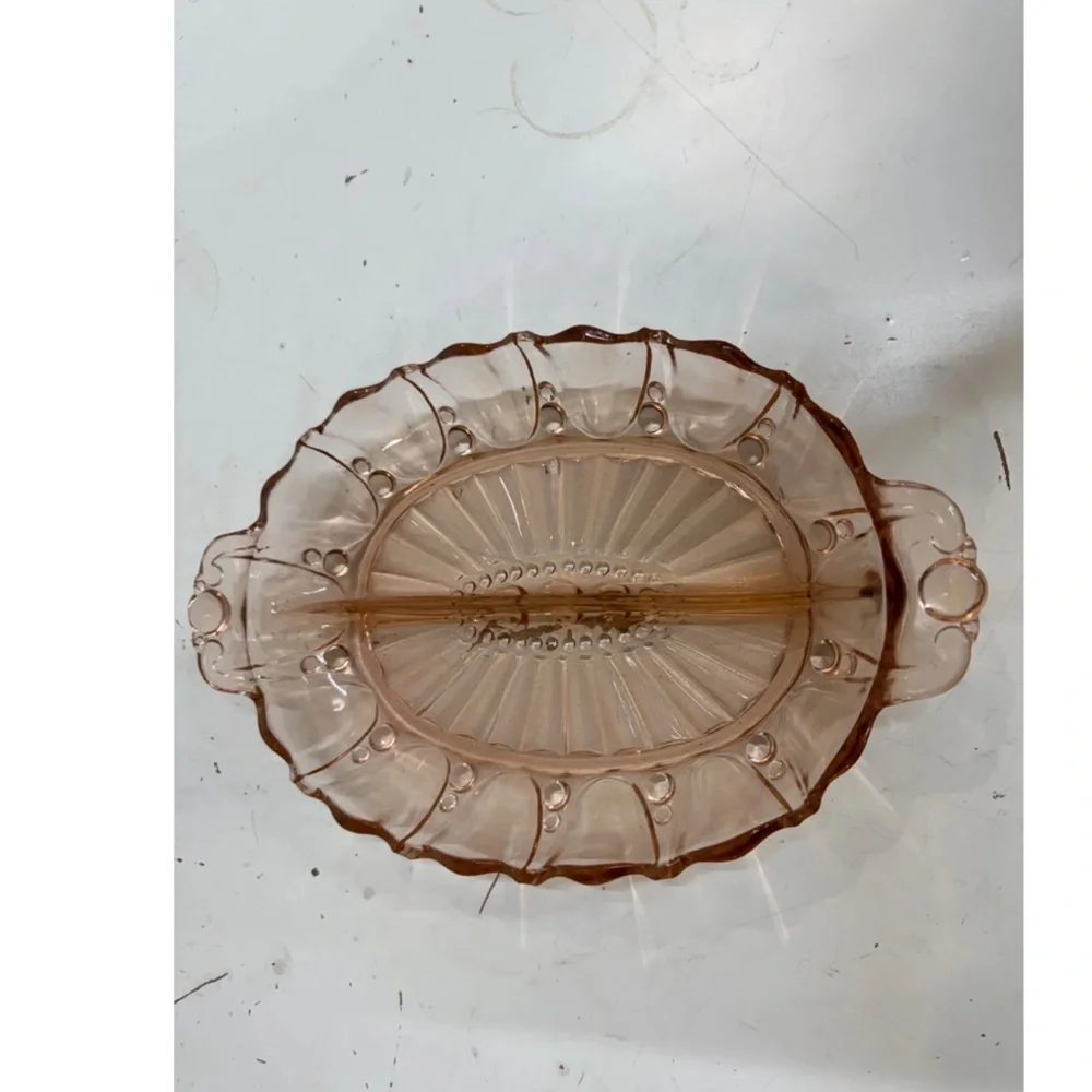 Anchor Hocking Pink Glass Oval Platter - Picture 2 of 5